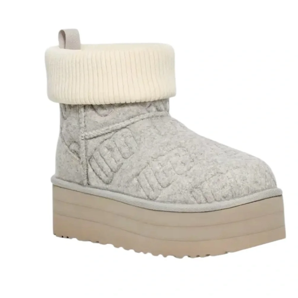 UGG Classic Mini Platform Felted platform textured logo booties sheep fur size 8